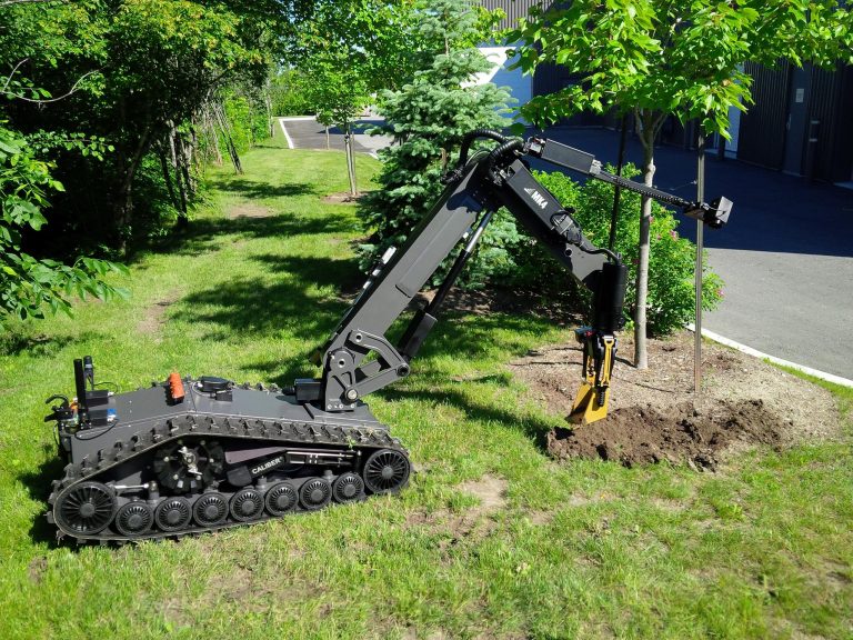 CALIBER® MK4 lvbied robot digging - ICOR Technology - Tactical ...
